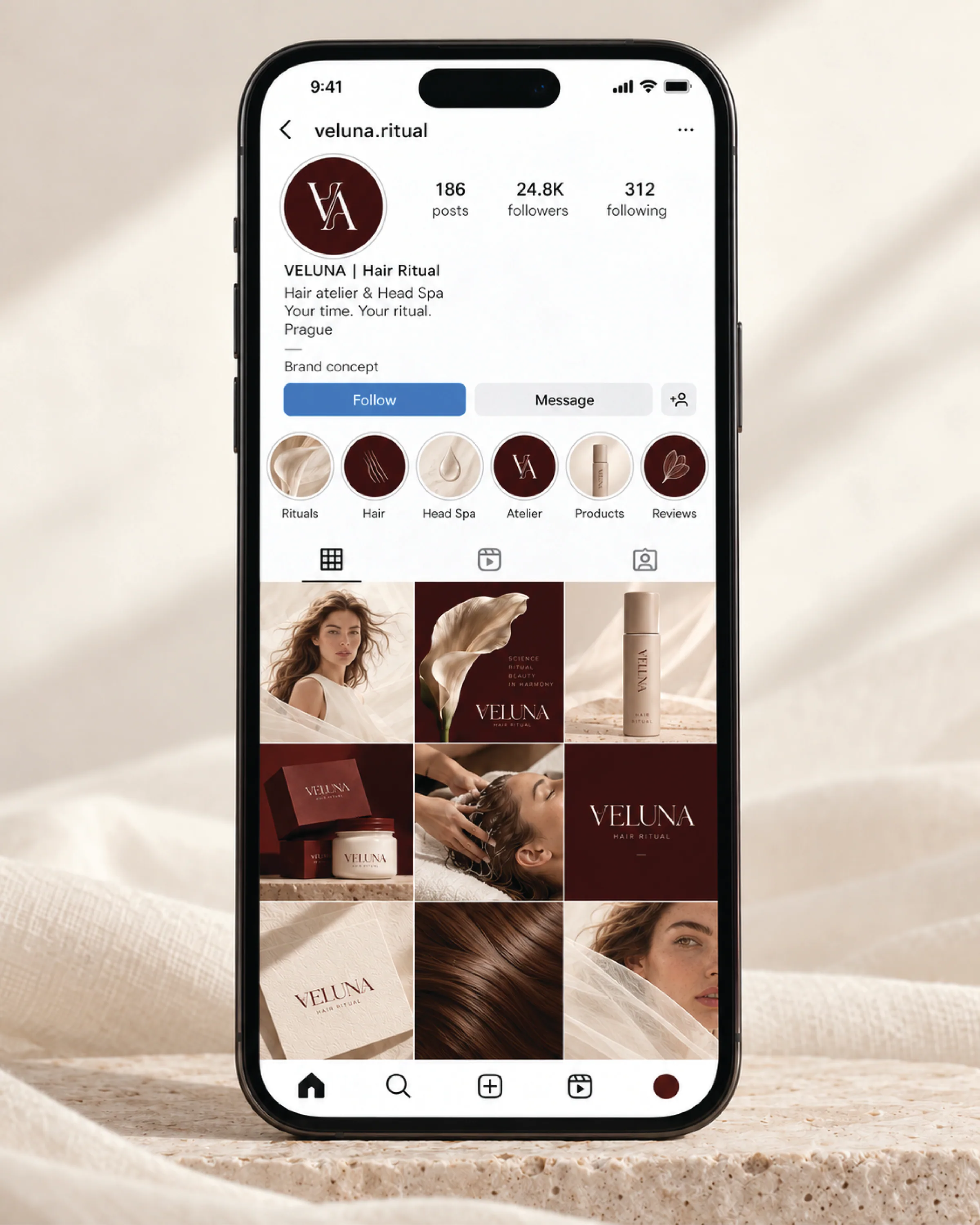 Instagram profil VELUNA na mobilnom telefóne